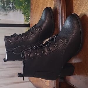 New! ID Required Gretchen Womens 8 chunky block heel ankle boot black